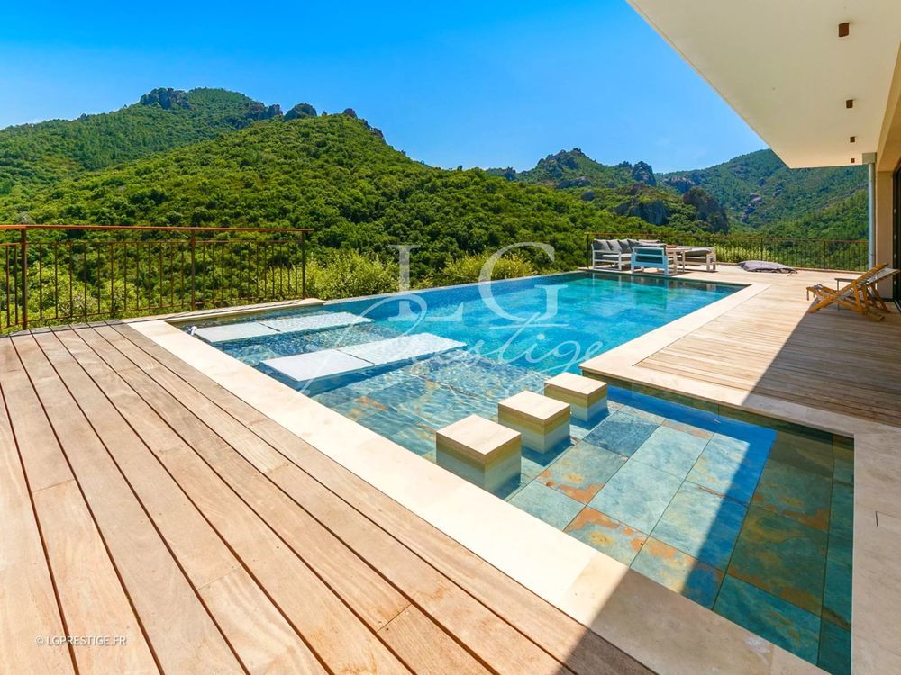 � vendre  Villa Mandelieu-la-Napoule (06210)