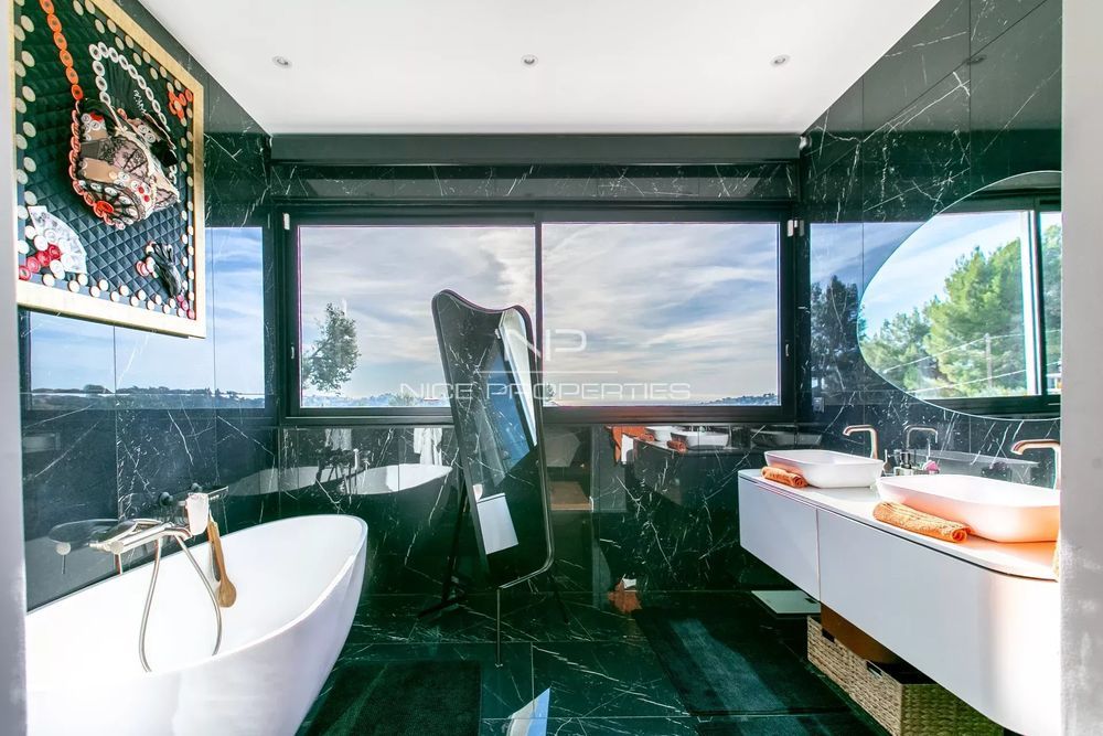 � vendre  Maison Colomars (06670)