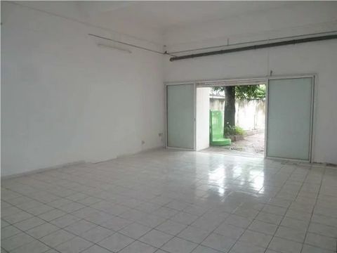 Commerce 800 97410 Saint-pierre