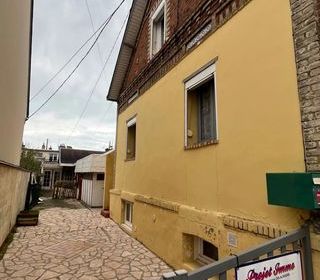  Immeuble � vendre 3 pi�ces 55 m�