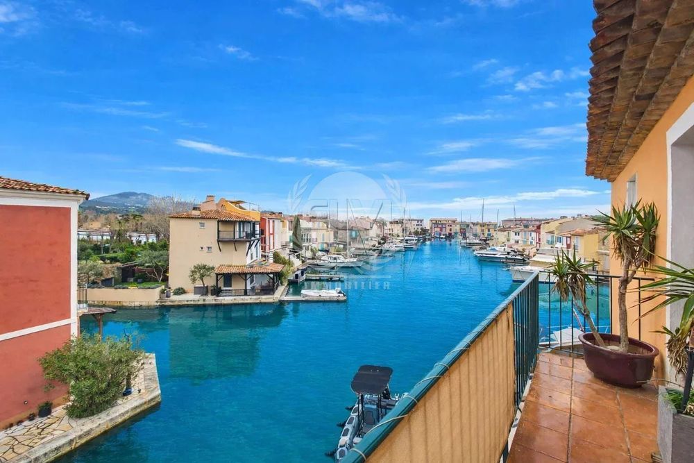 � vendre  Appartement Port Grimaud (83310)