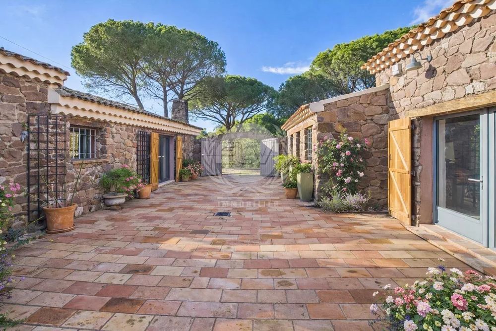 � vendre  Maison Roquebrune-sur-Argens (83520)