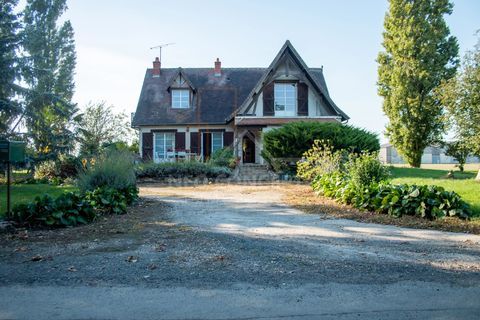   Maison familiale de 159m� environ � Saint-Branchs - A VISITER SA Maison - 6 pi�ce(s) - 159 m�