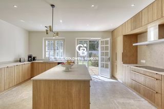  Maison � vendre 12 pi�ces 345 m�