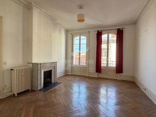  Appartement � louer 4 pi�ces 109 m�