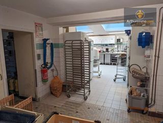  Immeuble � vendre 8 pi�ces 93 m�