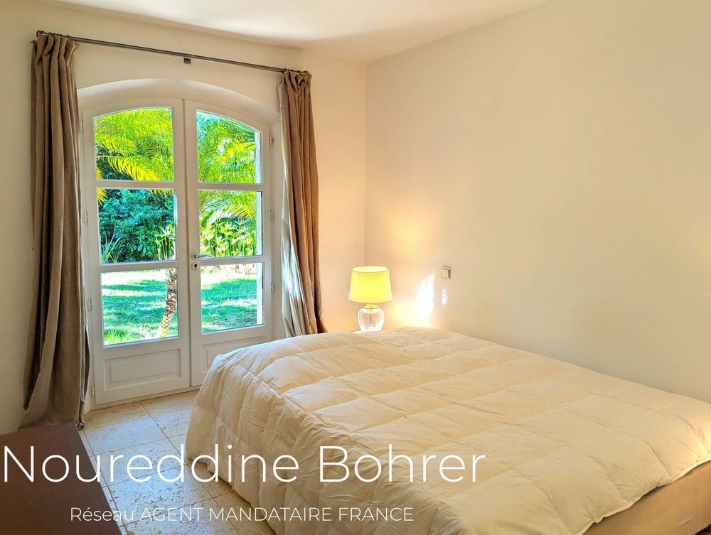 � vendre  Villa Grimaud (83310)