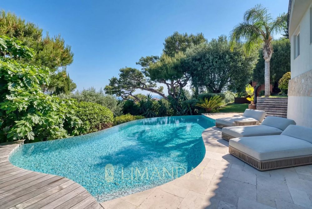 � vendre  Maison Roquebrune-Cap-Martin (06190)