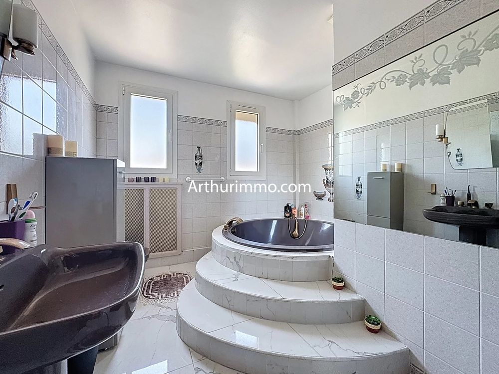 � vendre  Maison Villecresnes (94440)