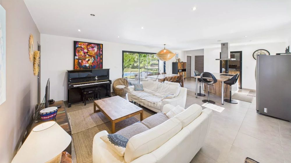 � vendre  Maison Le Plan-de-la-Tour (83120)