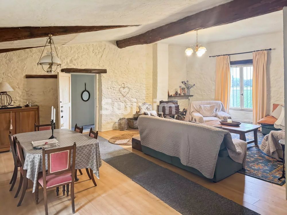 � vendre  Maison Sauzet (26740)