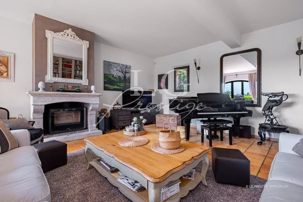 � vendre  Maison Fayence (83440)