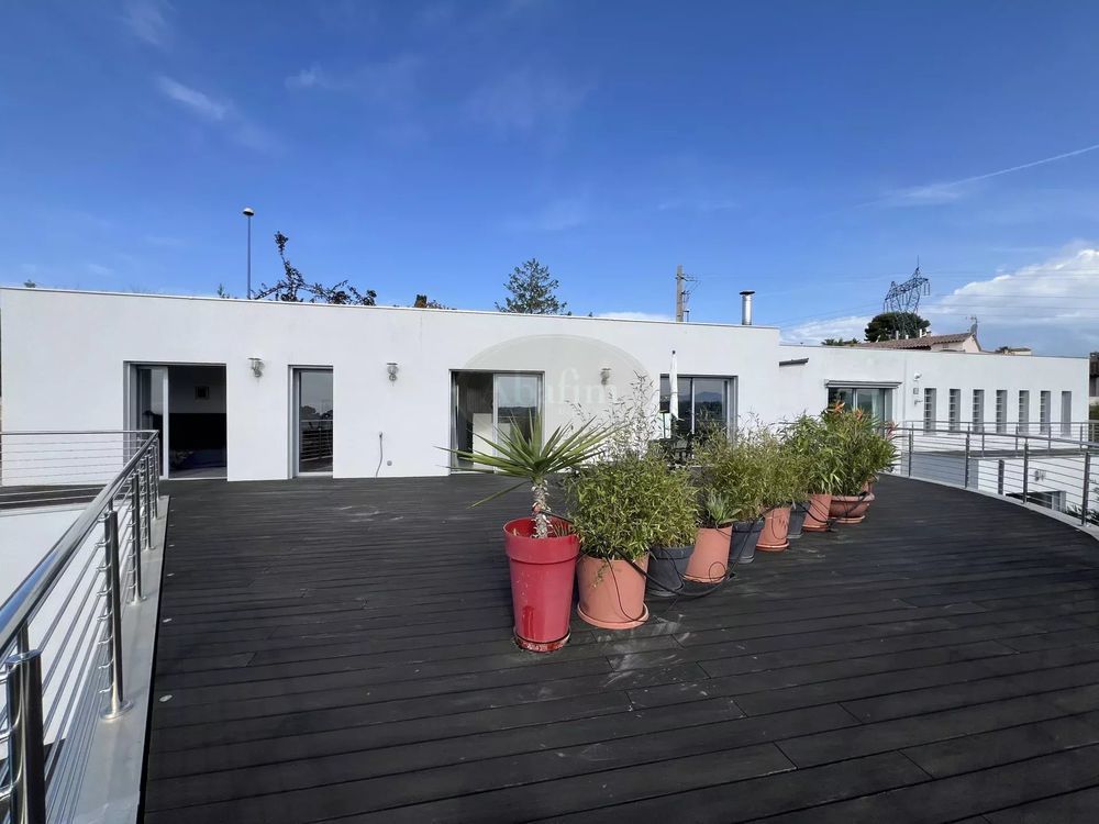 � vendre  Villa Cagnes-sur-Mer (06800)