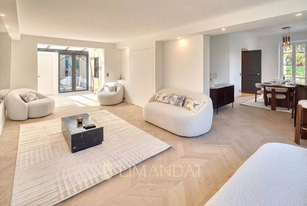 � vendre  Maison Roquebrune-Cap-Martin (06190)