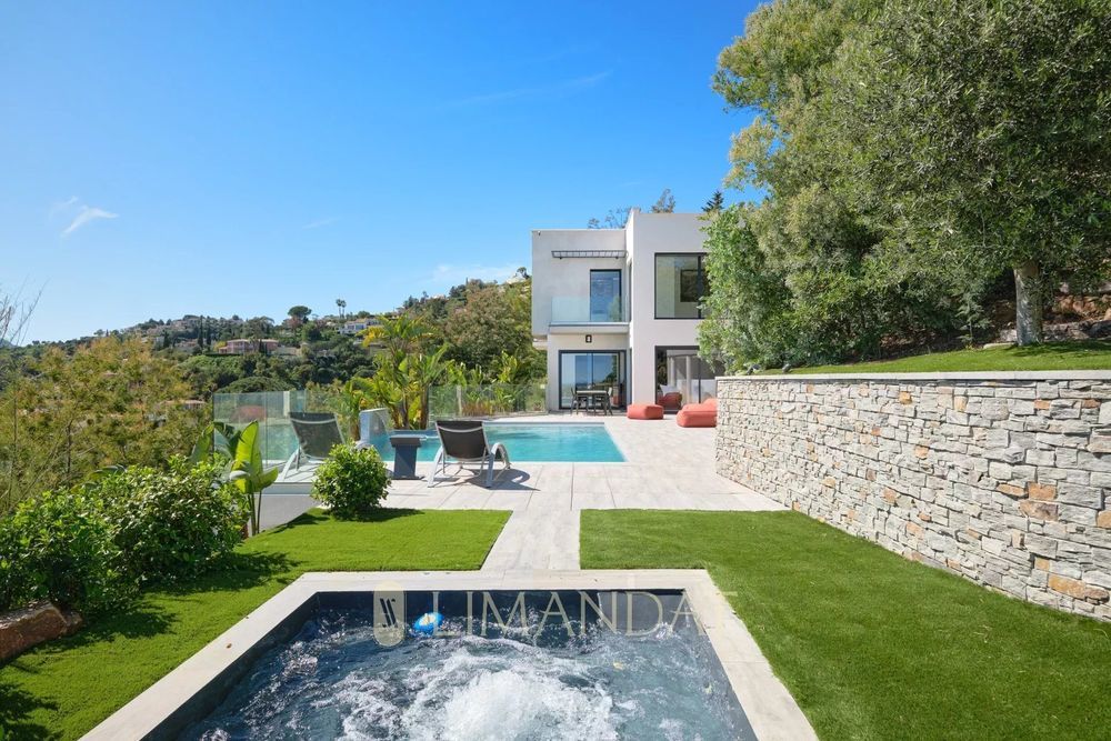 � vendre  Villa Mandelieu-la-Napoule (06210)