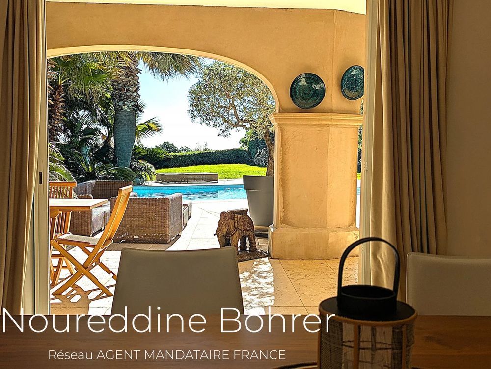 � vendre  Villa Grimaud (83310)