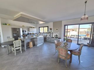  Appartement � vendre 4 pi�ces 183 m�