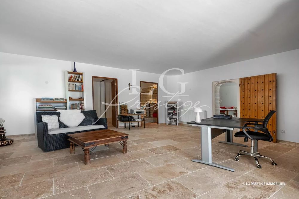 � vendre  Maison Saint-Paul-en-For�t (83440)