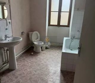  Appartement � louer 4 pi�ces 122 m�