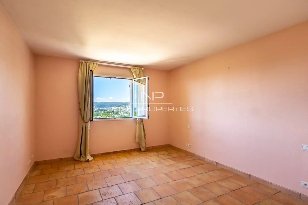 � vendre  Maison Saint-Paul-de-Vence (06570)