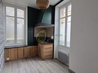  Immeuble � vendre 7 pi�ces 147 m�