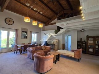  Maison � vendre 8 pi�ces 240 m�