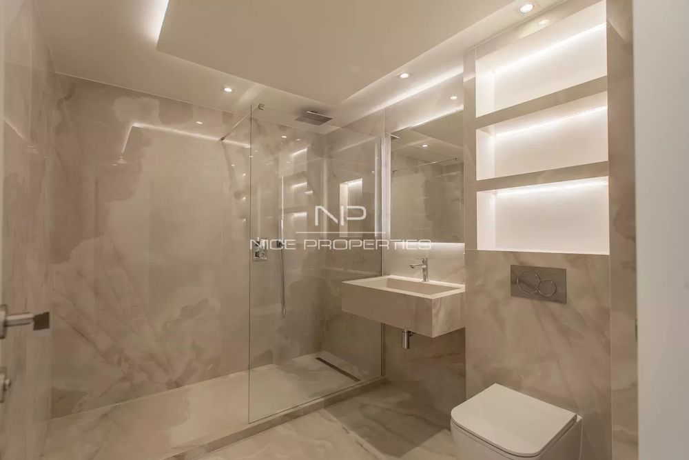 � vendre  Appartement Roquebrune-Cap-Martin (06190)