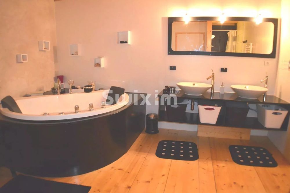 � vendre  Maison Les Rousses (39220)