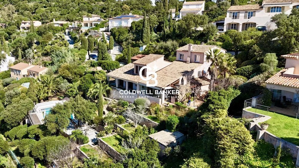 � vendre  Maison Cavalaire-sur-Mer (83240)