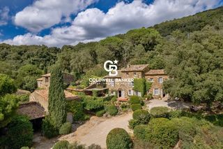  Villa � vendre 15 + pi�ces 610 m�