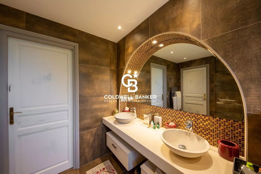 � vendre  Maison Saint-Paul (06570)