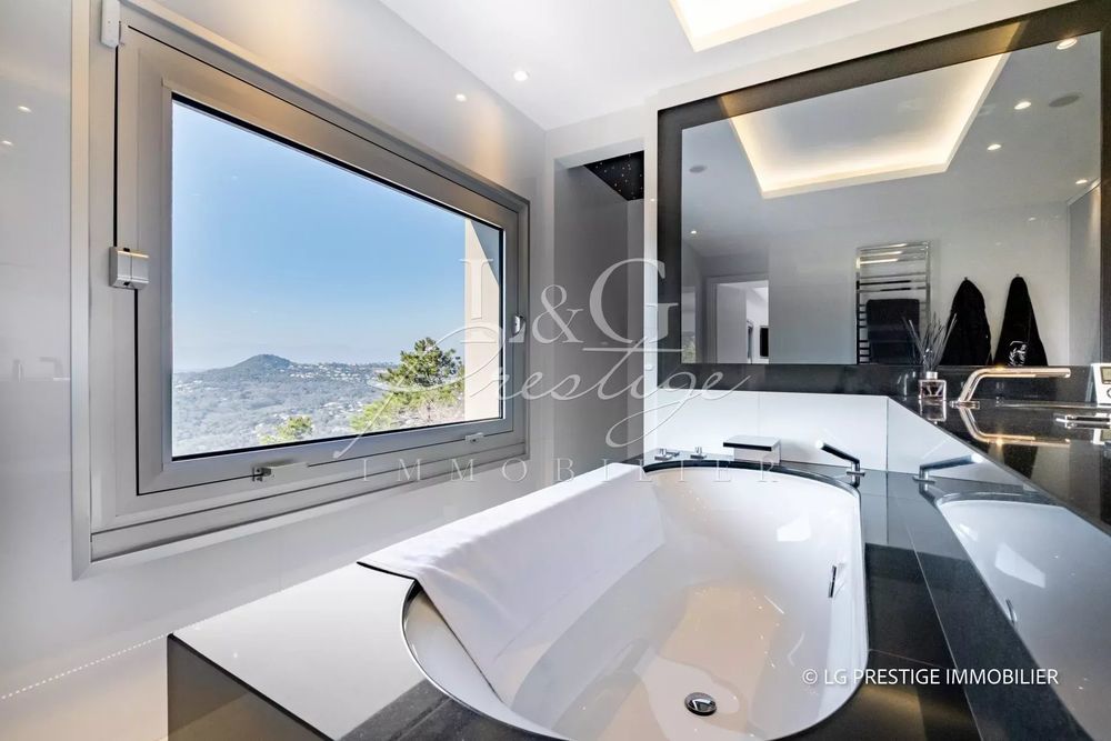 � vendre  Villa Mandelieu-la-Napoule (06210)