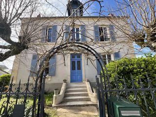  Maison � vendre 8 pi�ces 170 m�