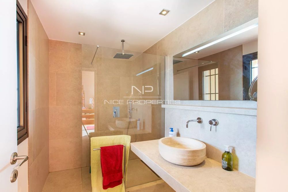 � vendre  Villa Nice (06100)