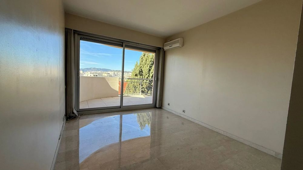 � vendre  Appartement Cannes (06400)