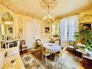  Maison � vendre 11 pi�ces 270 m�