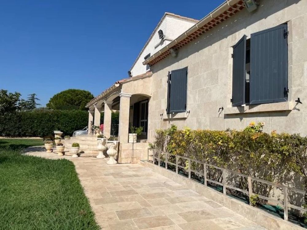 � vendre  Villa Arles (13200)