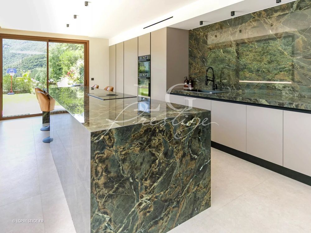 � vendre  Villa Mandelieu-la-Napoule (06210)