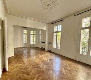  Immeuble � vendre 12 pi�ces 410 m�