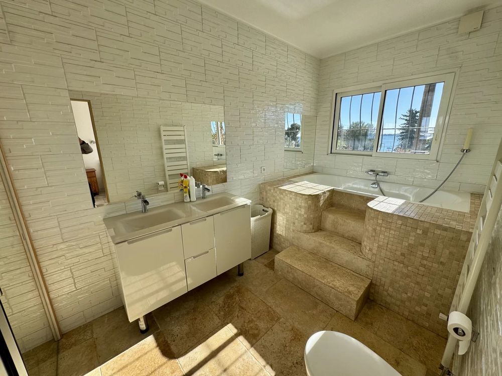 � vendre  Maison Vallauris (06220)