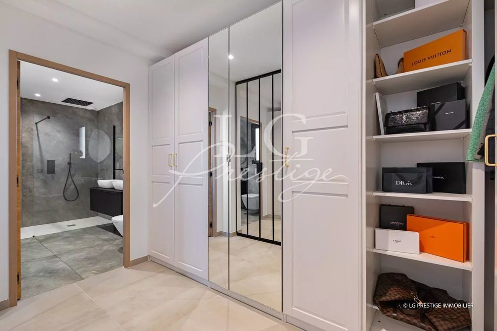 � vendre  Villa Tourrettes (83440)