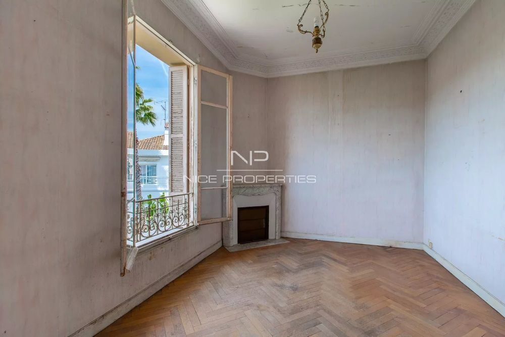 � vendre  Appartement Nice (06100)