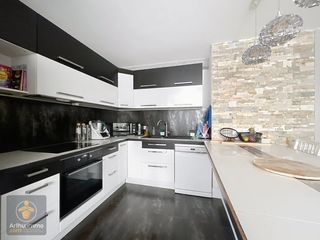  Appartement � vendre 5 pi�ces 92 m�