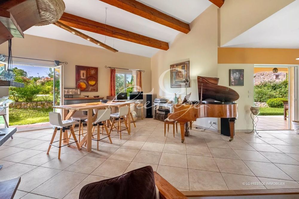 � vendre  Maison Callian (83440)