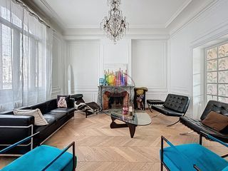  Maison � vendre 8 pi�ces 328 m�