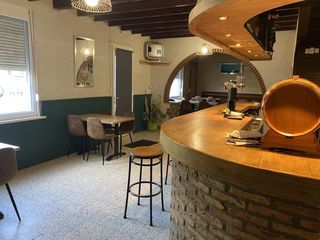  Immeuble � vendre 8 pi�ces 245 m�