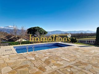  Maison � vendre 6 pi�ces 200 m�