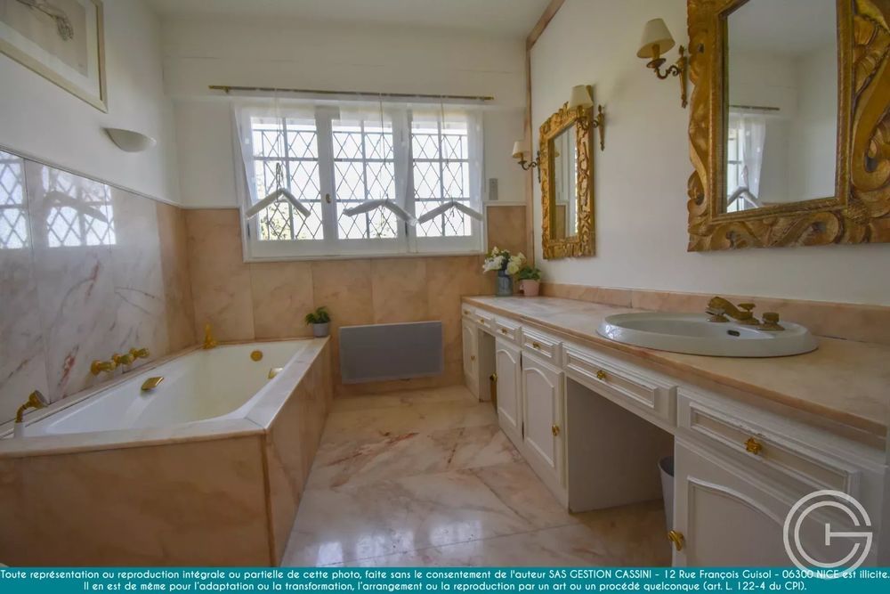 � vendre  Villa Nice (06200)