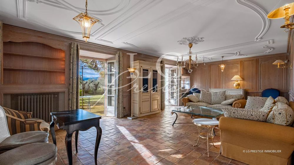 � vendre  Villa Grasse (06130)