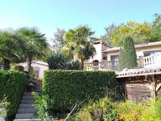  Villa � vendre 14 pi�ces 366 m�